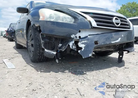 2015 Nissan Altima 2.5 S z USA, uszkodzony, nr VIN 1N4AL3AP2FN401804